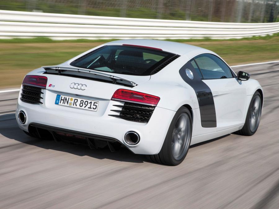  Audi R8 2012 года  (фото 4 из 7)